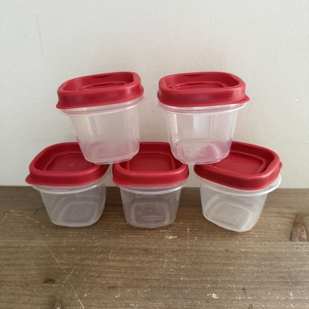 LOT OF 6 RUBBERMAID SQUARE 4 oz Storage Containers With Interlock Red Lids